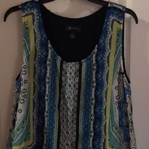 Sleeveless shirt